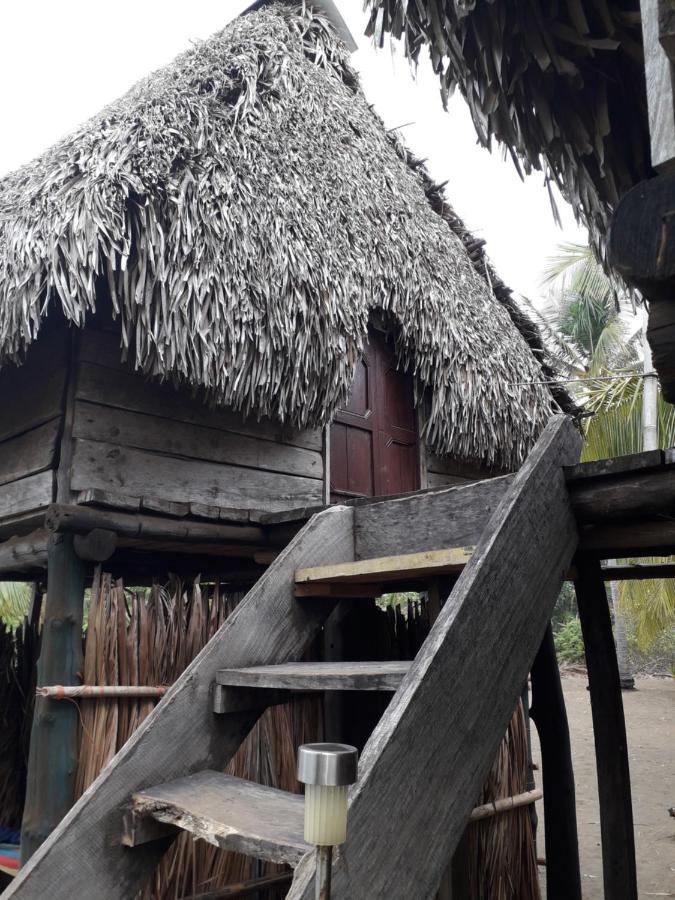 Hostal Pachamama Isla de Canas Exterior foto